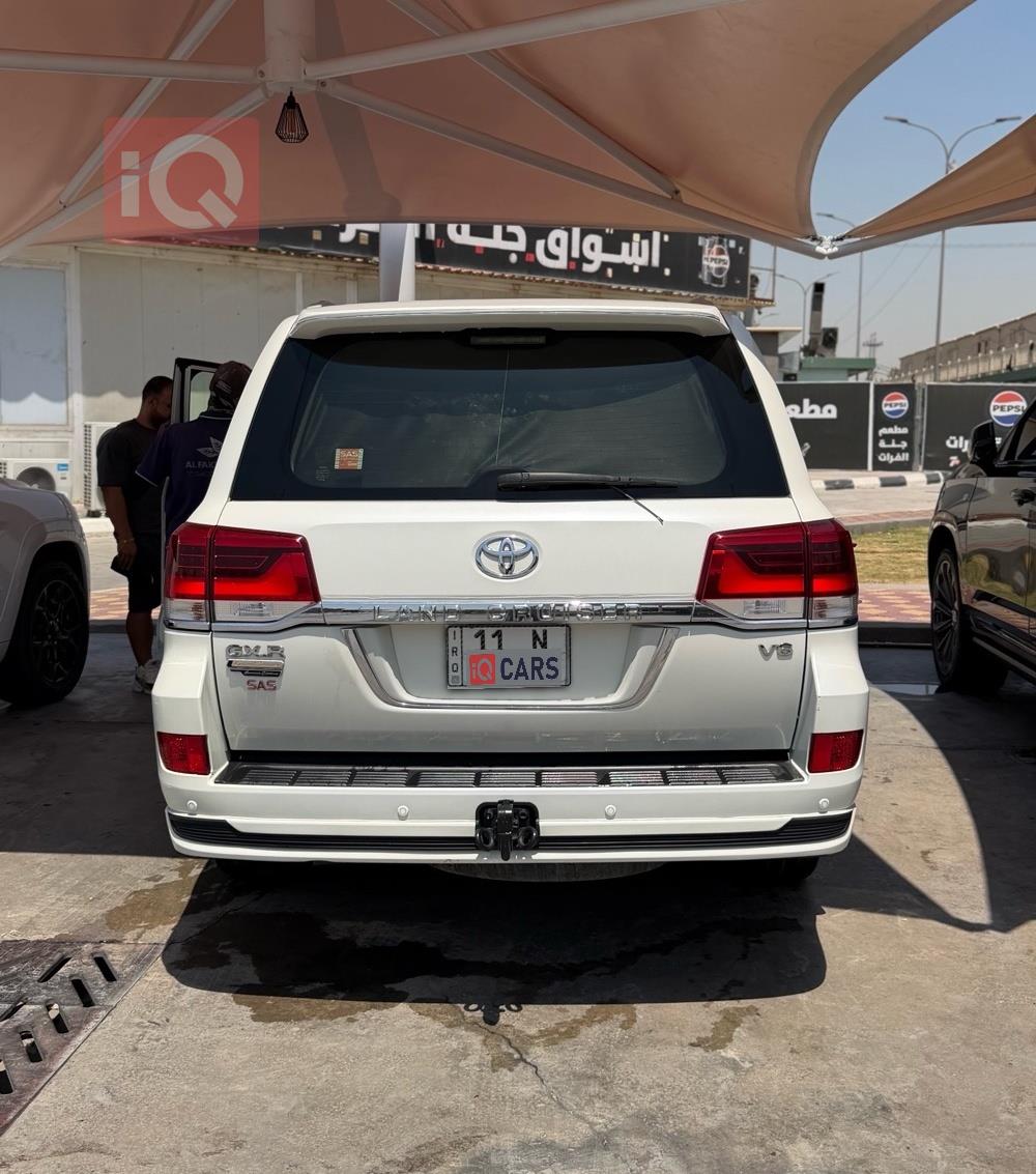 تويوتا لاندكروزر